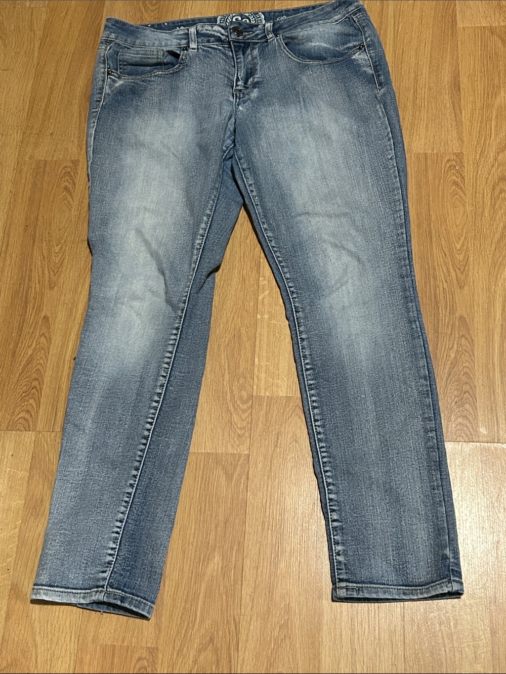 SO Women’s Light Blue Skinny Jeans Size 13 Regular